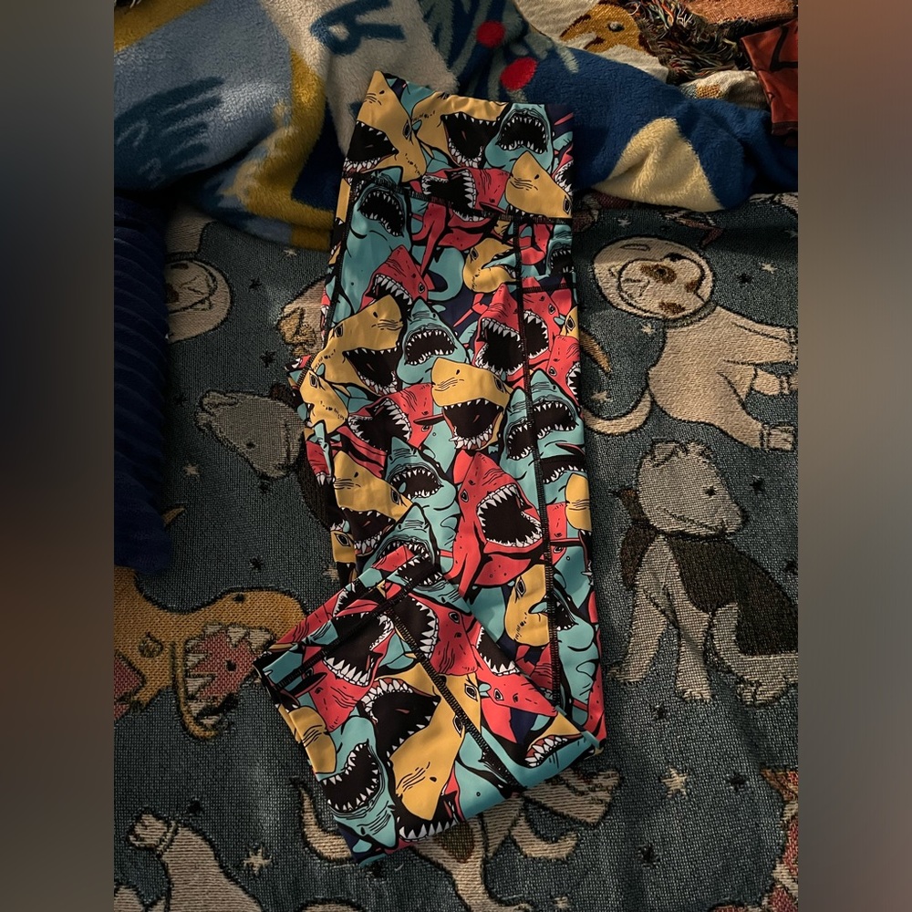 CVG Shark Capris